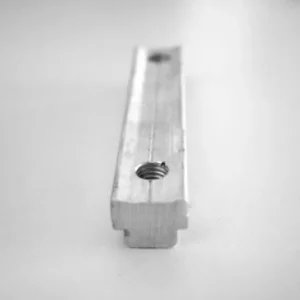 Abverkauf Gewindeschiene M8 98 x 14mm